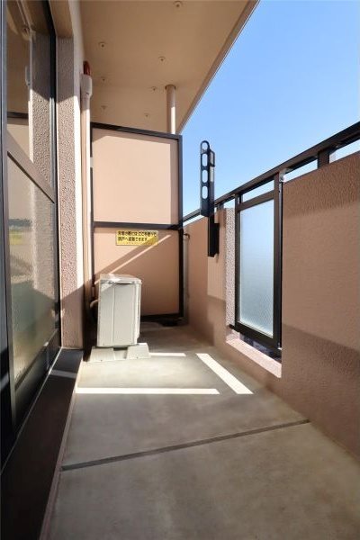 バルコニー　※他部屋参照・現況優先