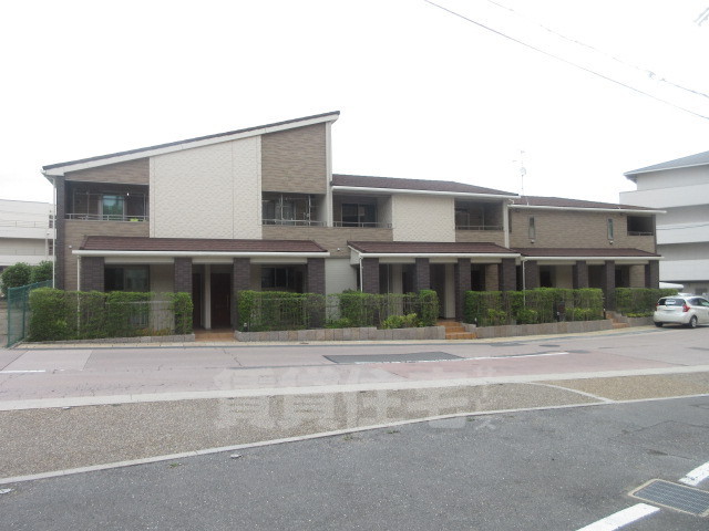 大阪モノレール彩都線 豊川駅 徒歩2分 築13年