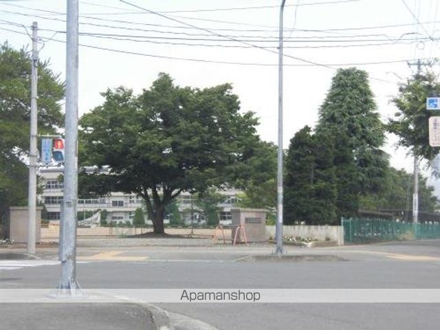 中学校　陵南中学校（中学校）まで1060m