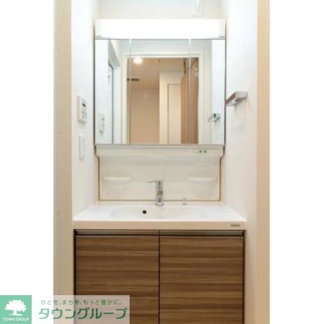 洗面設備　※写真は同タイプ住戸です。