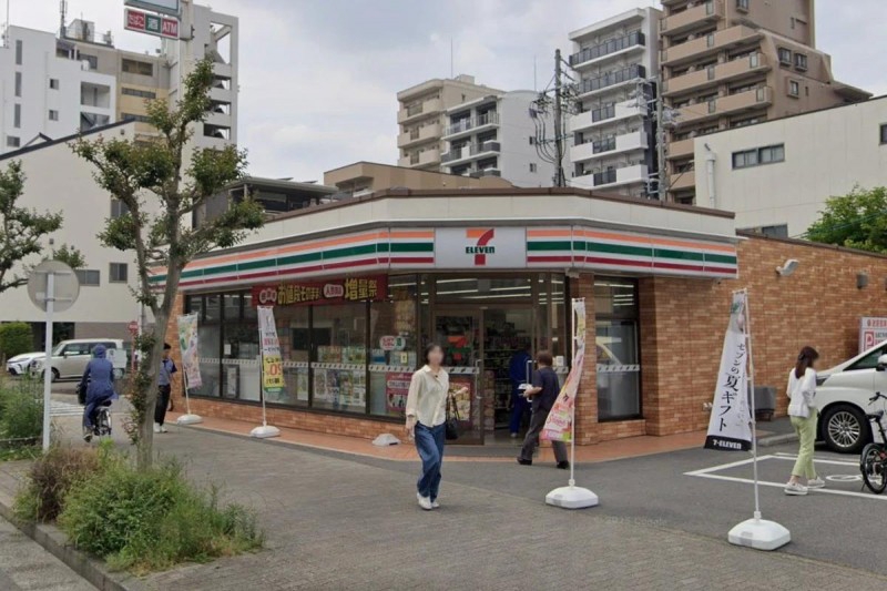 コンビニ　セブンイレブン 名古屋泉2丁目店（コンビニ）まで172m