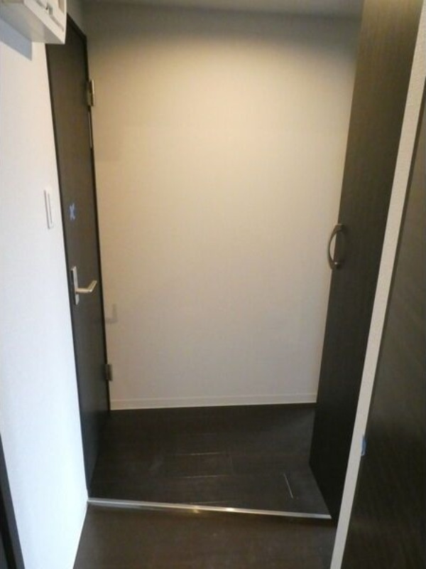 玄関　別号室の画像です。