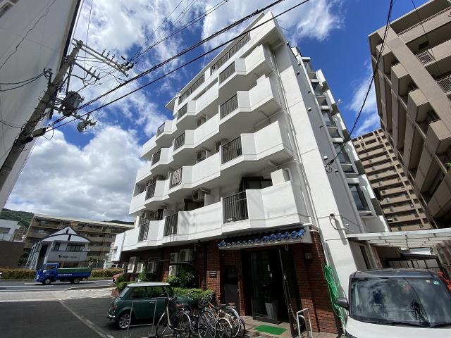 【神戸市東灘区本山南町のマンションの建物外観】