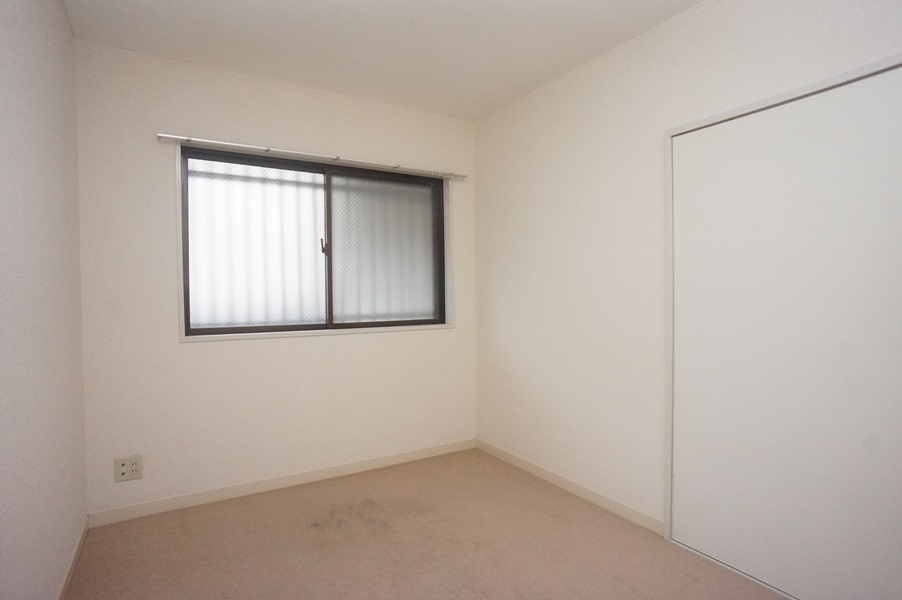 その他部屋・スペース　北側洋室収納あります！