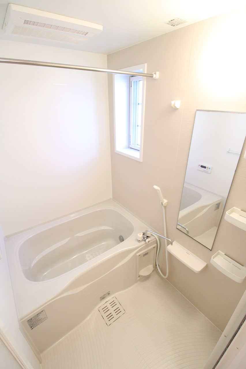 バス・シャワールーム　※同物件・別部屋になります。