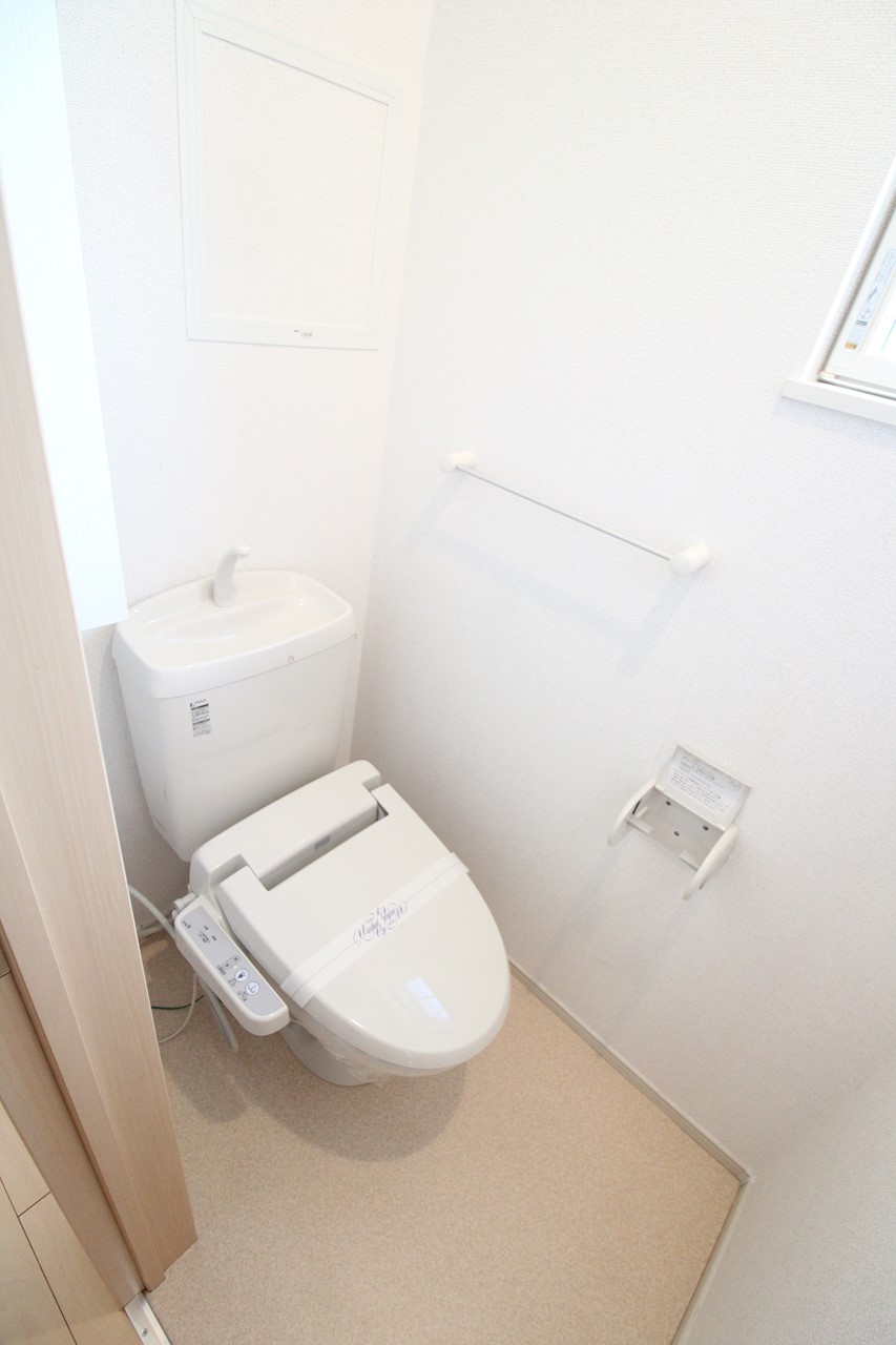 トイレ　※同物件・別部屋になります。