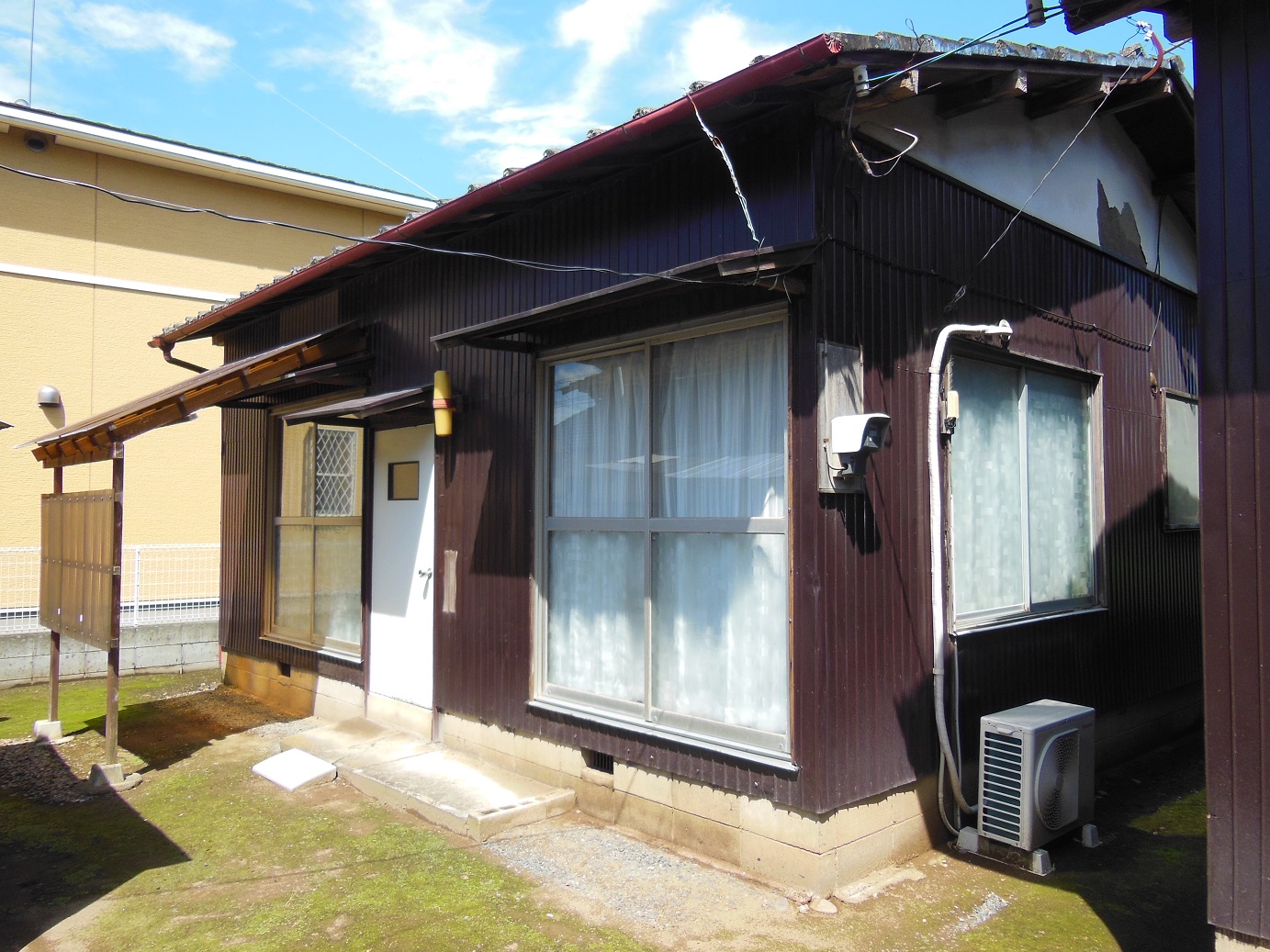 尾島町貸家(1)の建物外観