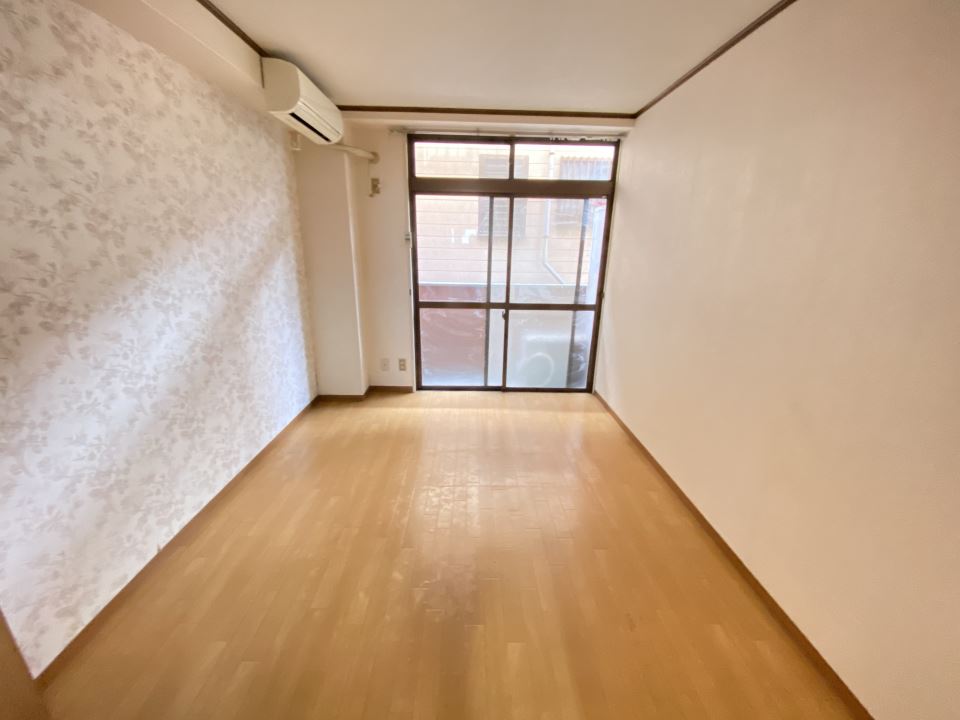 居室・リビング　冷暖房完備