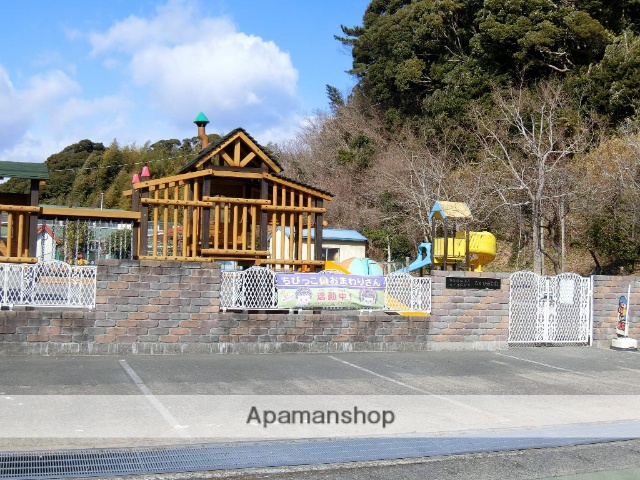 幼稚園・保育園　ひかり保育園（幼稚園・保育園）まで1034m