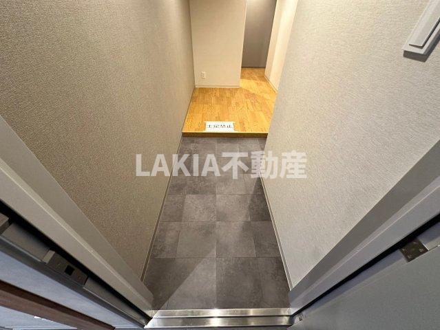 【リブウッド大阪城の玄関】