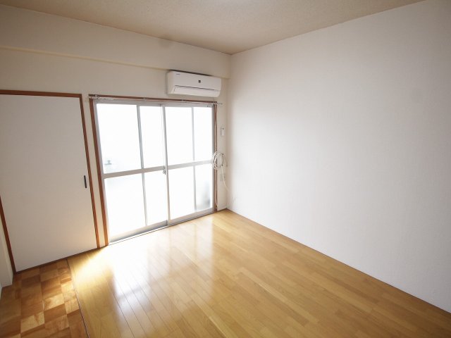 居室・リビング　※現況優先