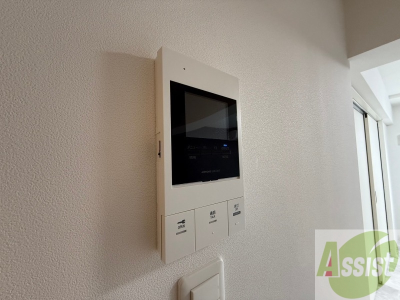 セキュリティ　ＴＶモニター付インターホンです。来客者の顔が見えるので安心！