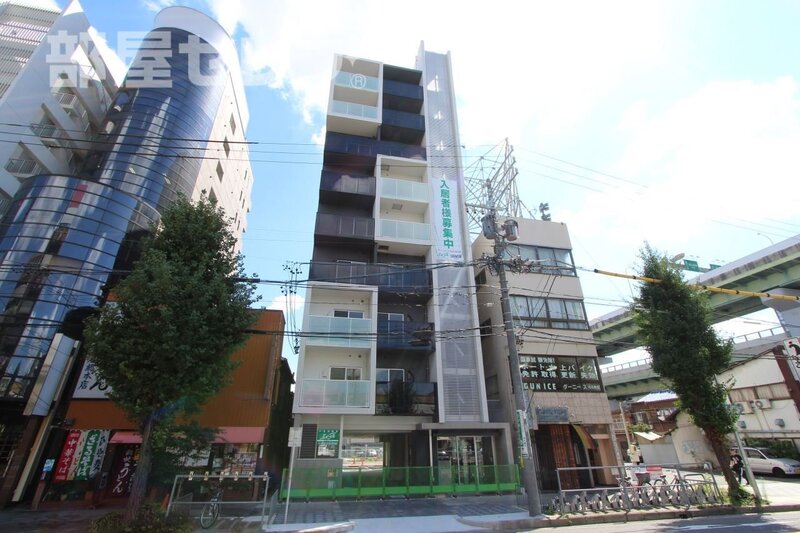 【プレミアム黒川の建物外観】