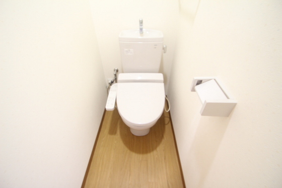 トイレ　※別部屋の写真です