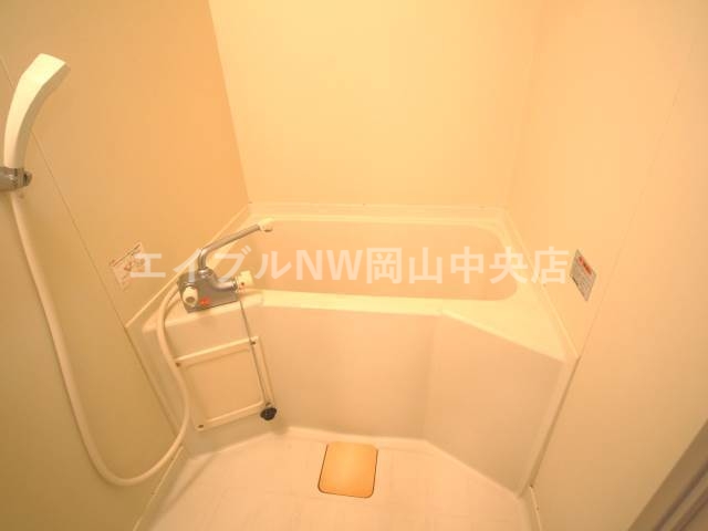 バス・シャワールーム　バス