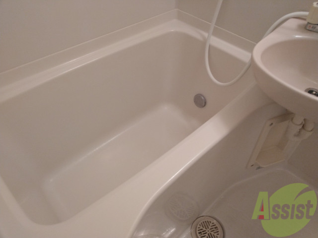 バス・シャワールーム　疲れた時はゆっくり湯船につかってみてはいかがでしょうか。