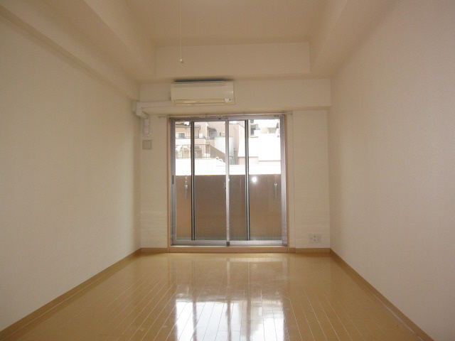 居室・リビング　室内（反転タイプ）