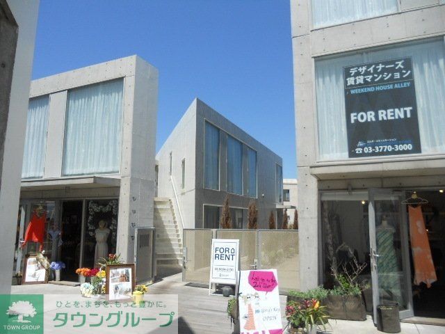 エントランス　★海近・デザイナーズマンション！設備・収納充実した賃貸住宅★