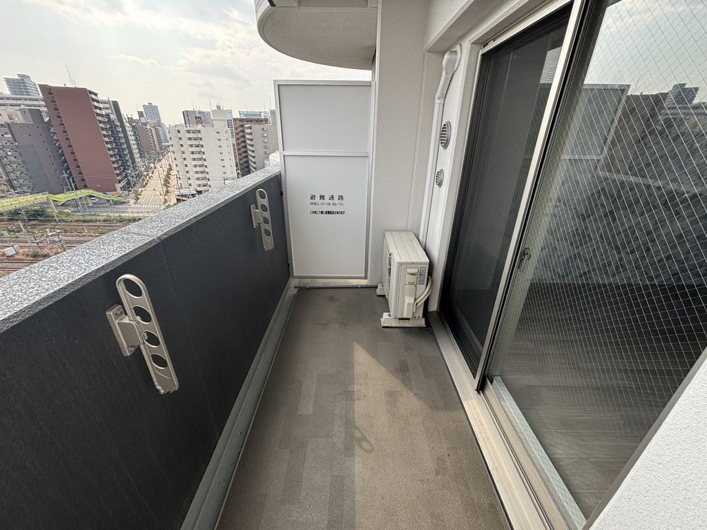 バルコニー　バルコニー