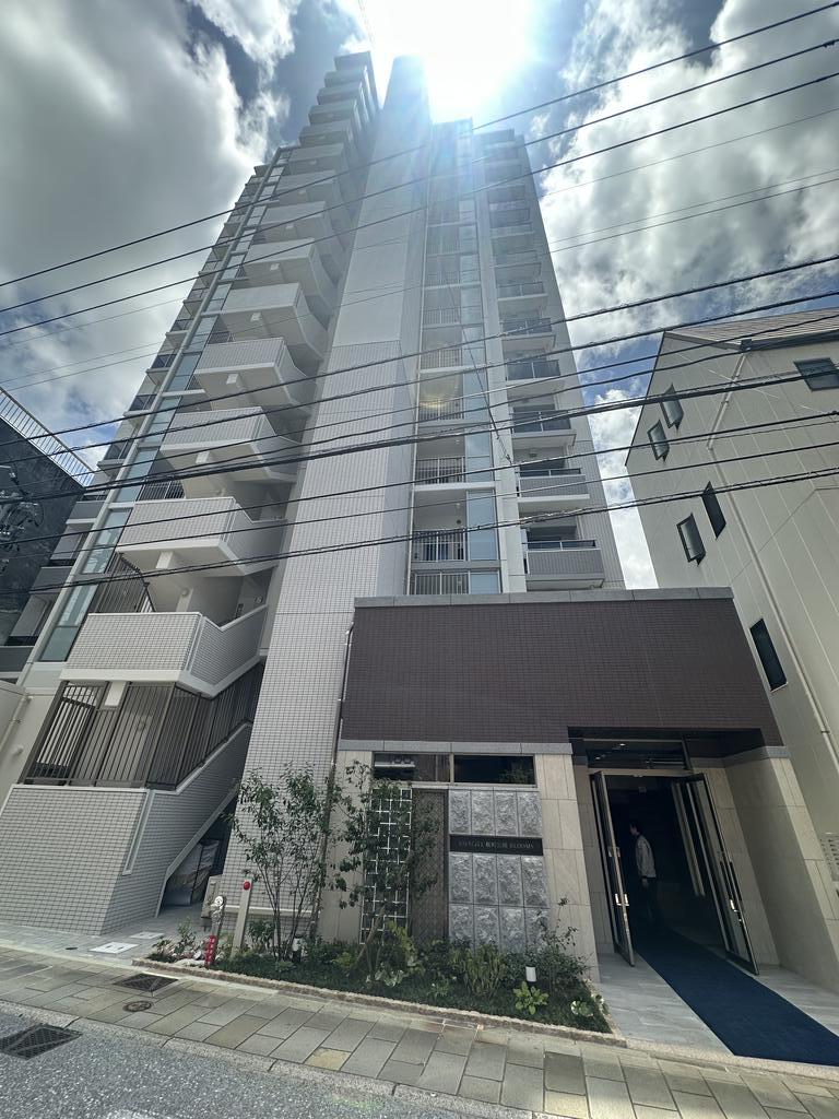 建物外観　新築の分譲賃貸です