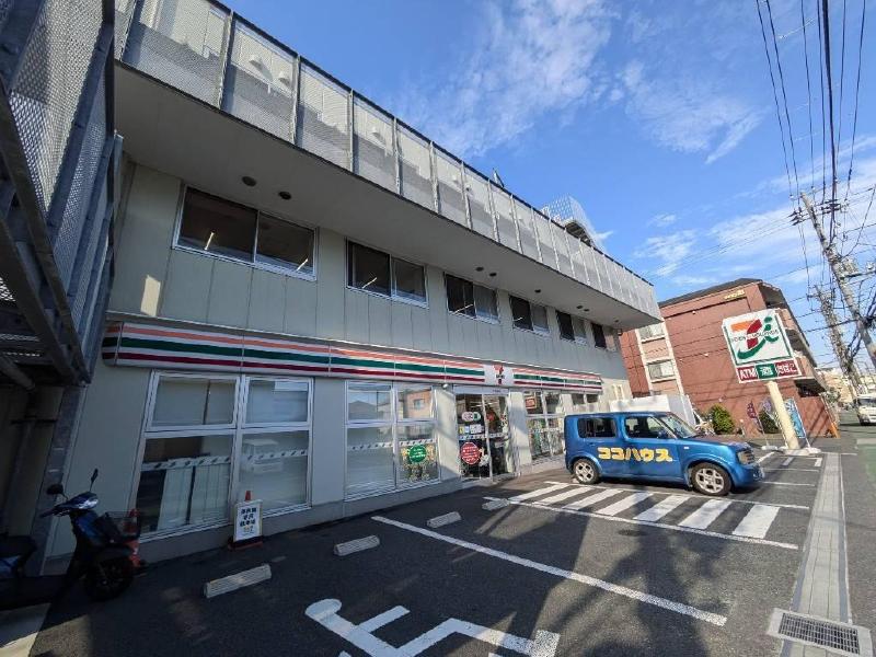 コンビニ　セブンイレブン（コンビニ）まで450m