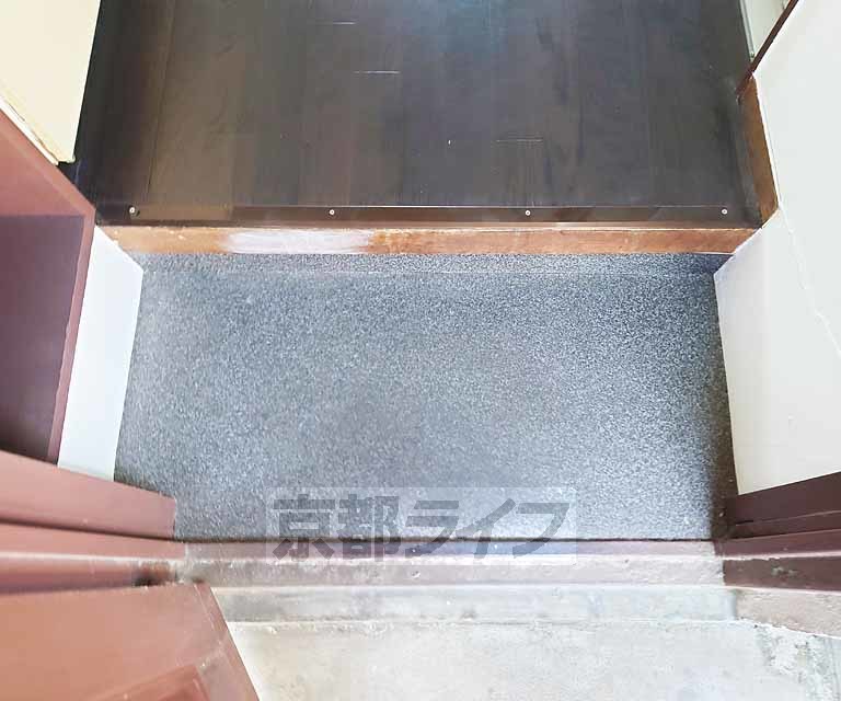 玄関　靴収納つきの玄関