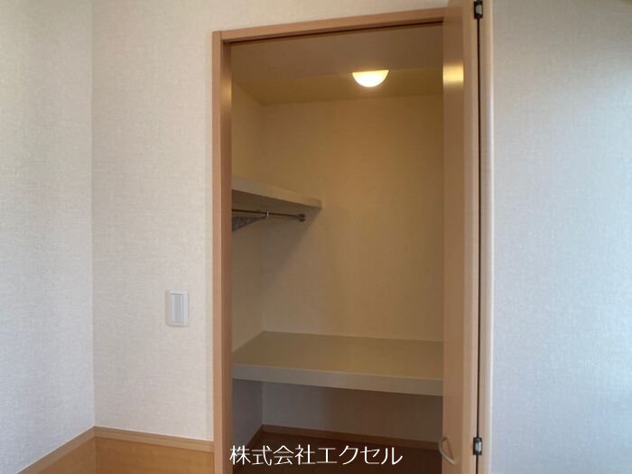 収納　ウォークインクローゼットです。