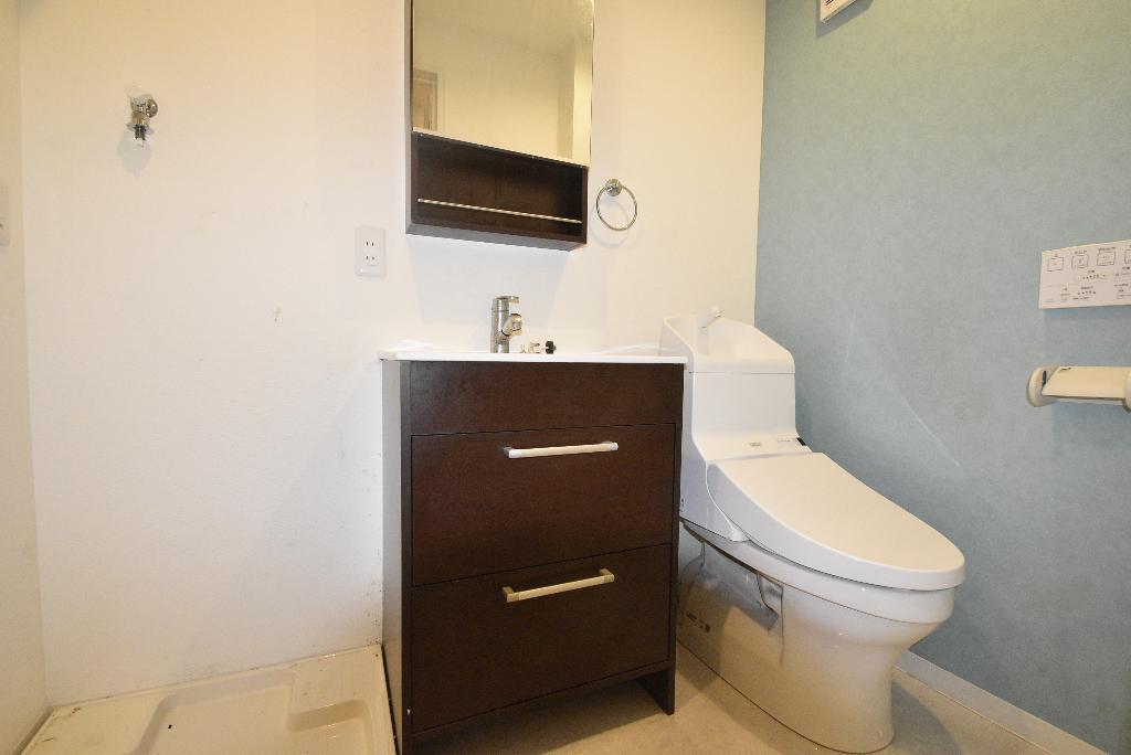 洗面設備　洗髪洗面化粧台