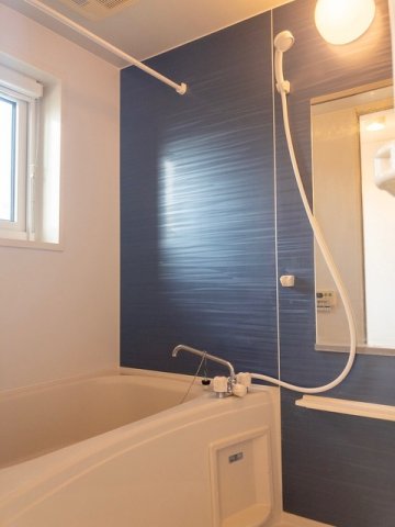 バス・シャワールーム　お風呂で日々の疲れを落としましょう