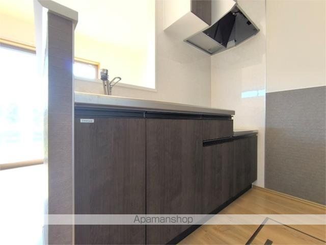 CrossHeighes_内装_1