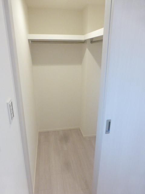 収納　写真は同タイプ住居です