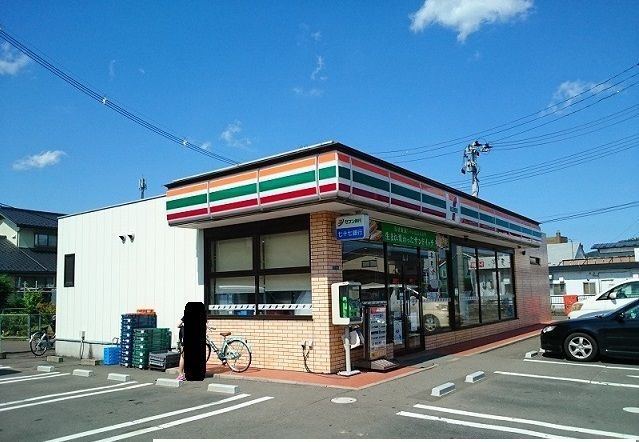 コンビニ　セブンイレブン下愛子店（コンビニ）まで500m