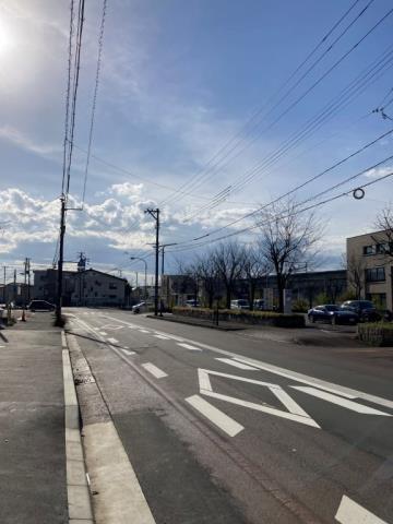 その他　前面道路（その他）まで0m