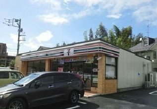 コンビニ　セブンイレブン（コンビニ）まで60m