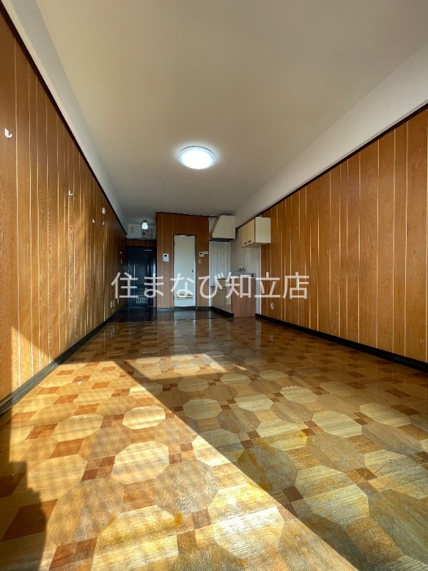 居室・リビング　同型別部屋写真