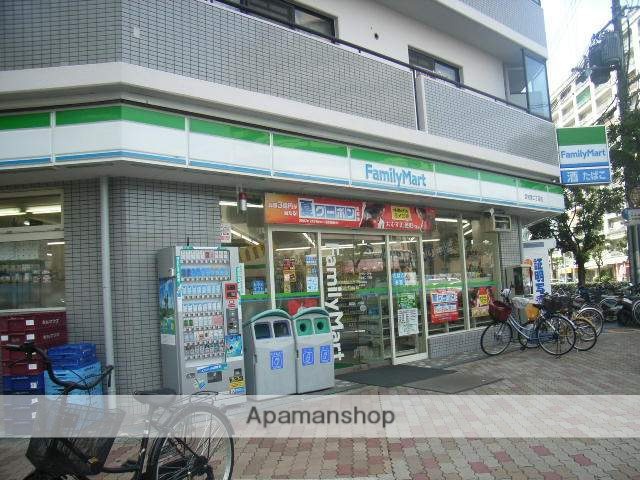 コンビニ　ファミリーマート（コンビニ）まで50m