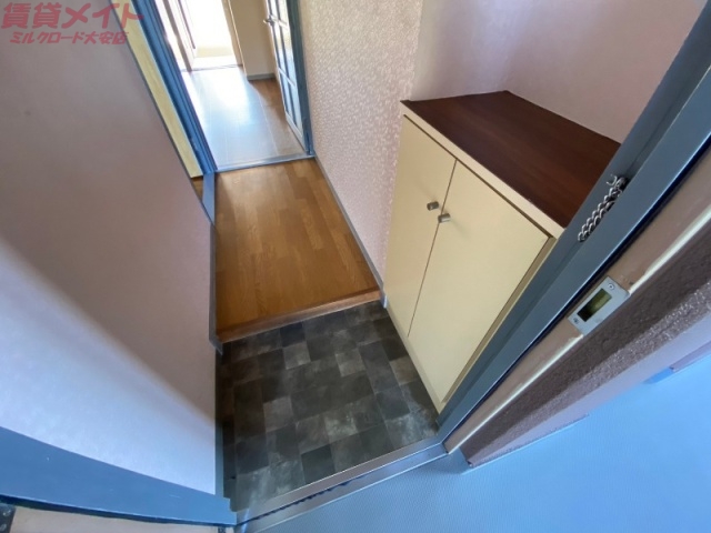 玄関　同型参考写真