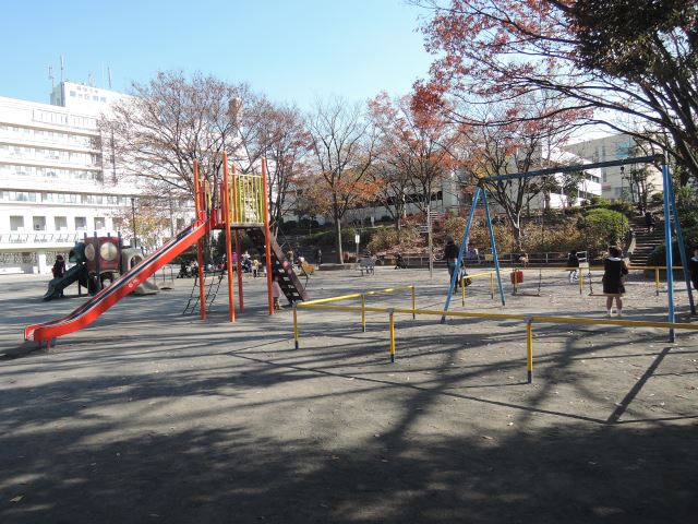 公園　藤が丘駅前公園（公園）まで370m