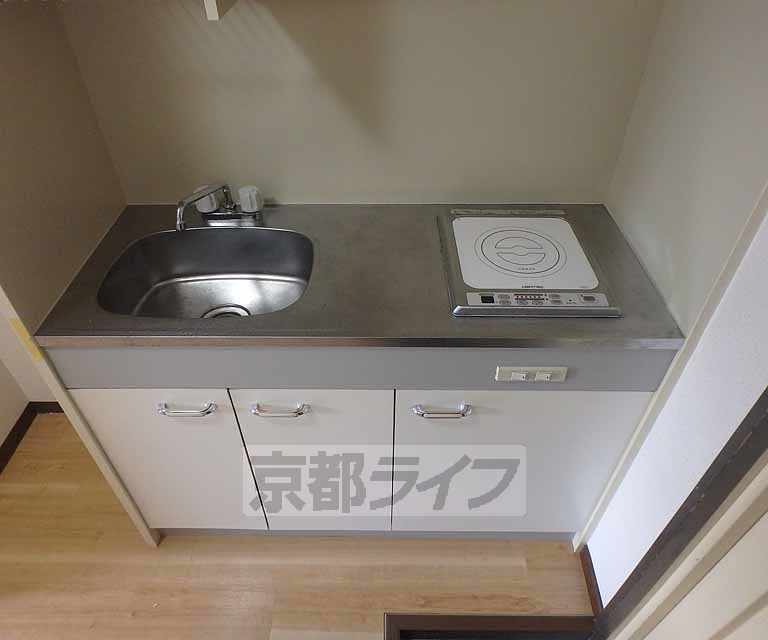 キッチン　キッチンです。