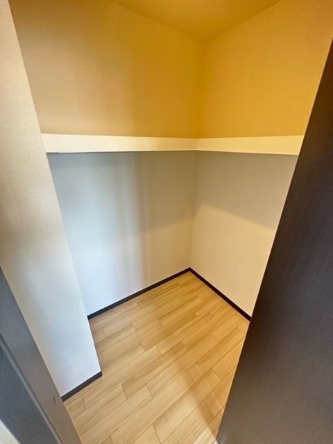 収納　収納力のあるウォークインクローゼットです！