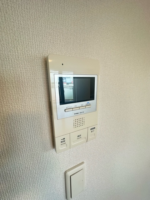 セキュリティ　防犯面に配慮したＴＶモニターホン付きです！