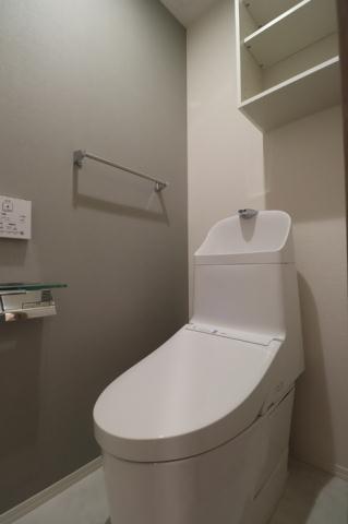 セレスティア小茂根のトイレ写真