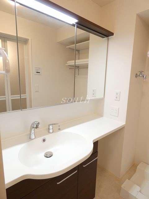 洗面設備　シャンプードレッサー