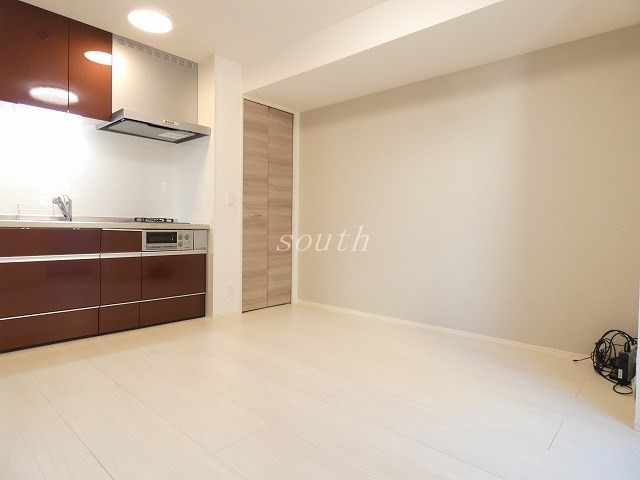 居室・リビング　洗練された清潔感漂う清楚な仕上がり