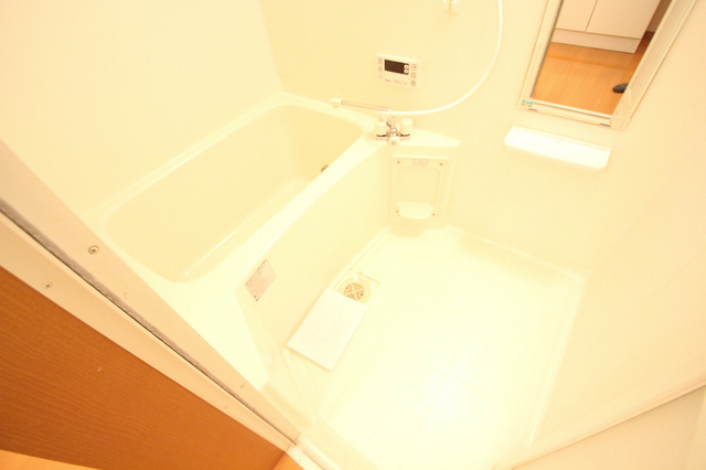 バス・シャワールーム　※別室の参考写真の為、現況優先です。