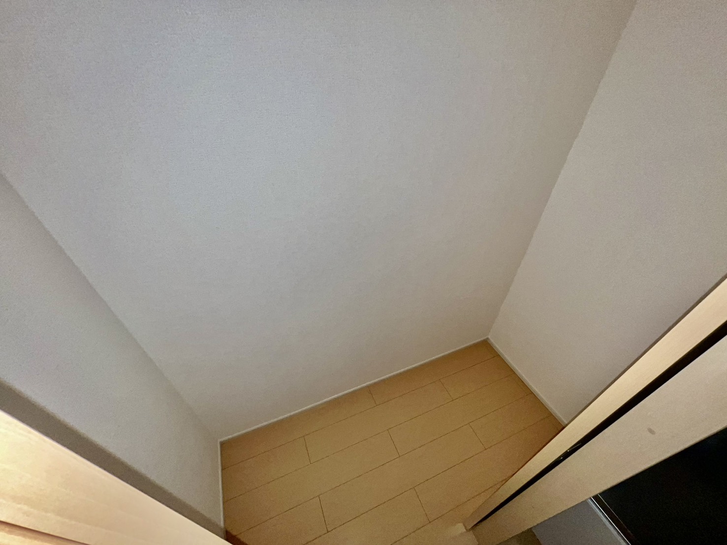 収納　パントリー