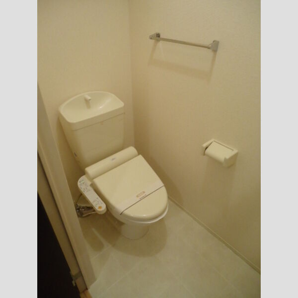 トイレ　温水洗浄暖房便座