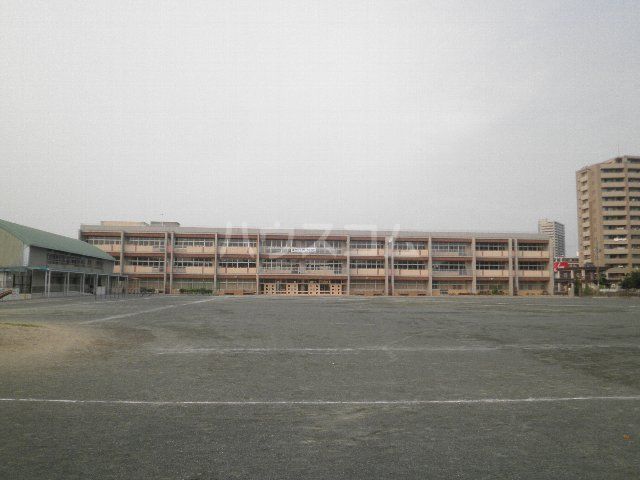 小学校　桜町小学校（小学校）まで750m