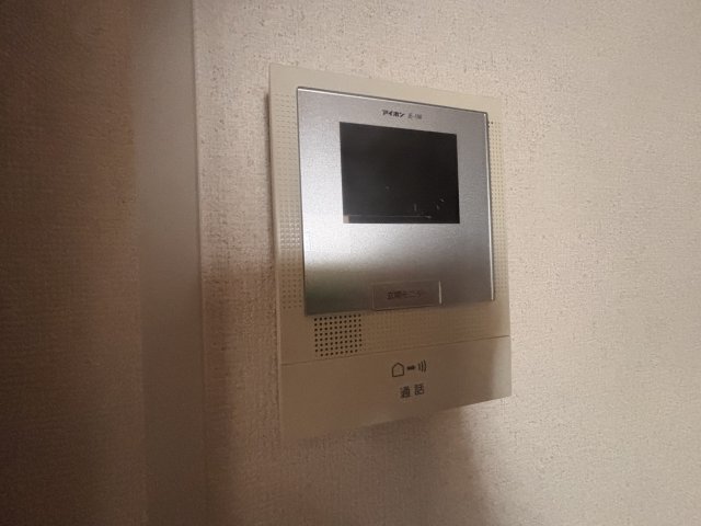 セキュリティ　２４時間モニター付きインターホンで訪問者がきた際も確認出来る