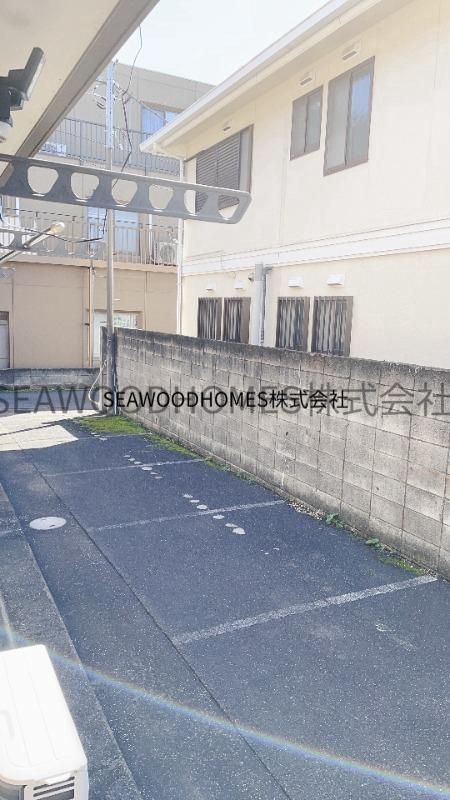 バルコニー　遮蔽物なしで外干しも快適☆